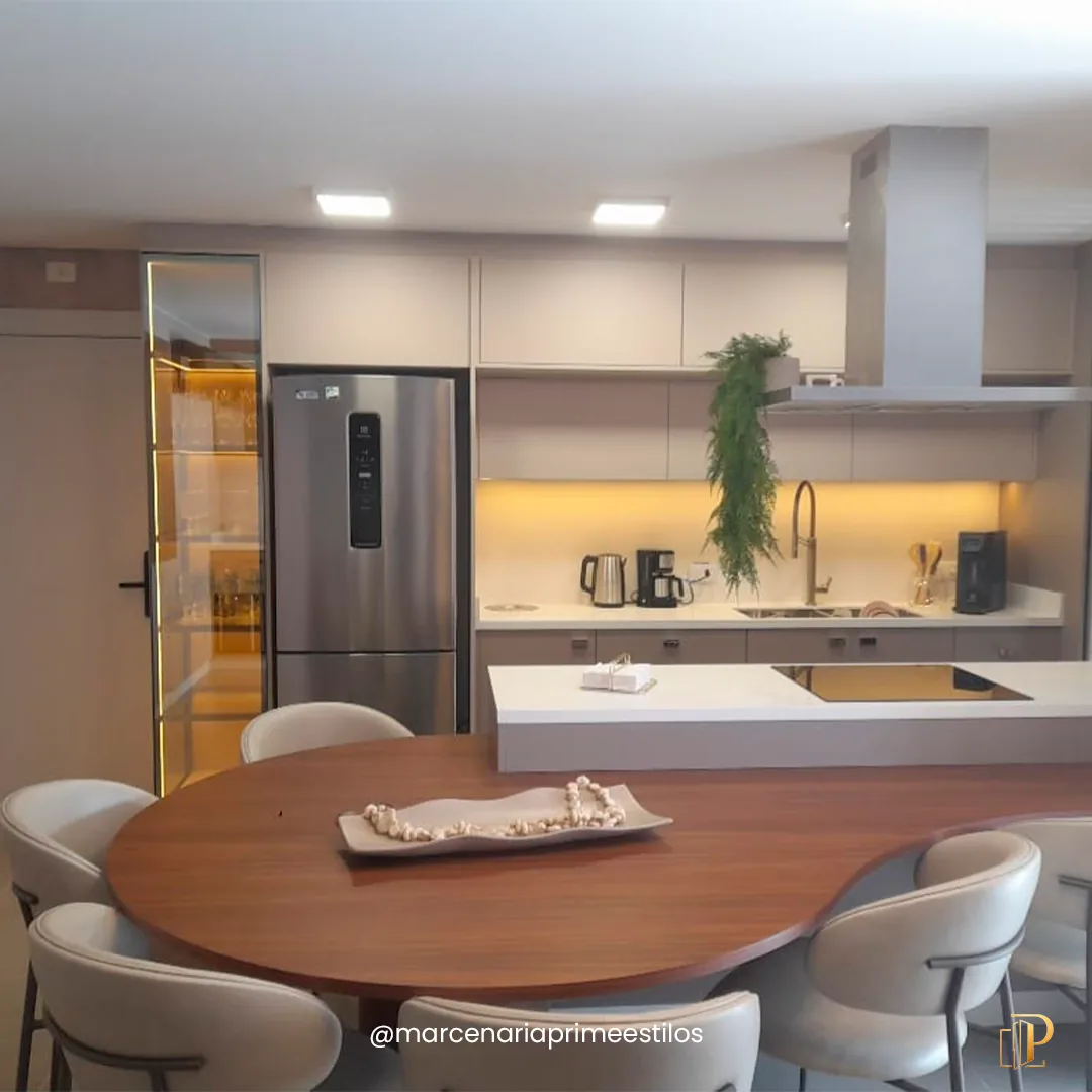 Cozinha Gourmet em Tons Cinza e Madeira Planejada em Tatuí SP